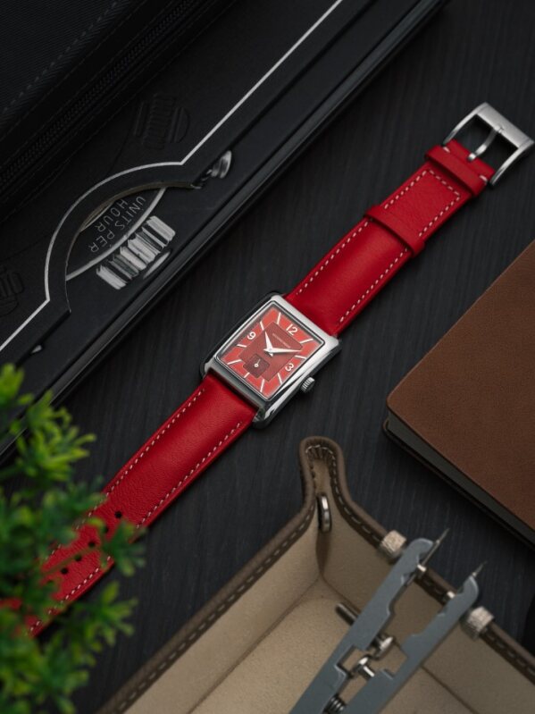 Second Hour Watches Facebook ad: Tired of disposable timepieces?