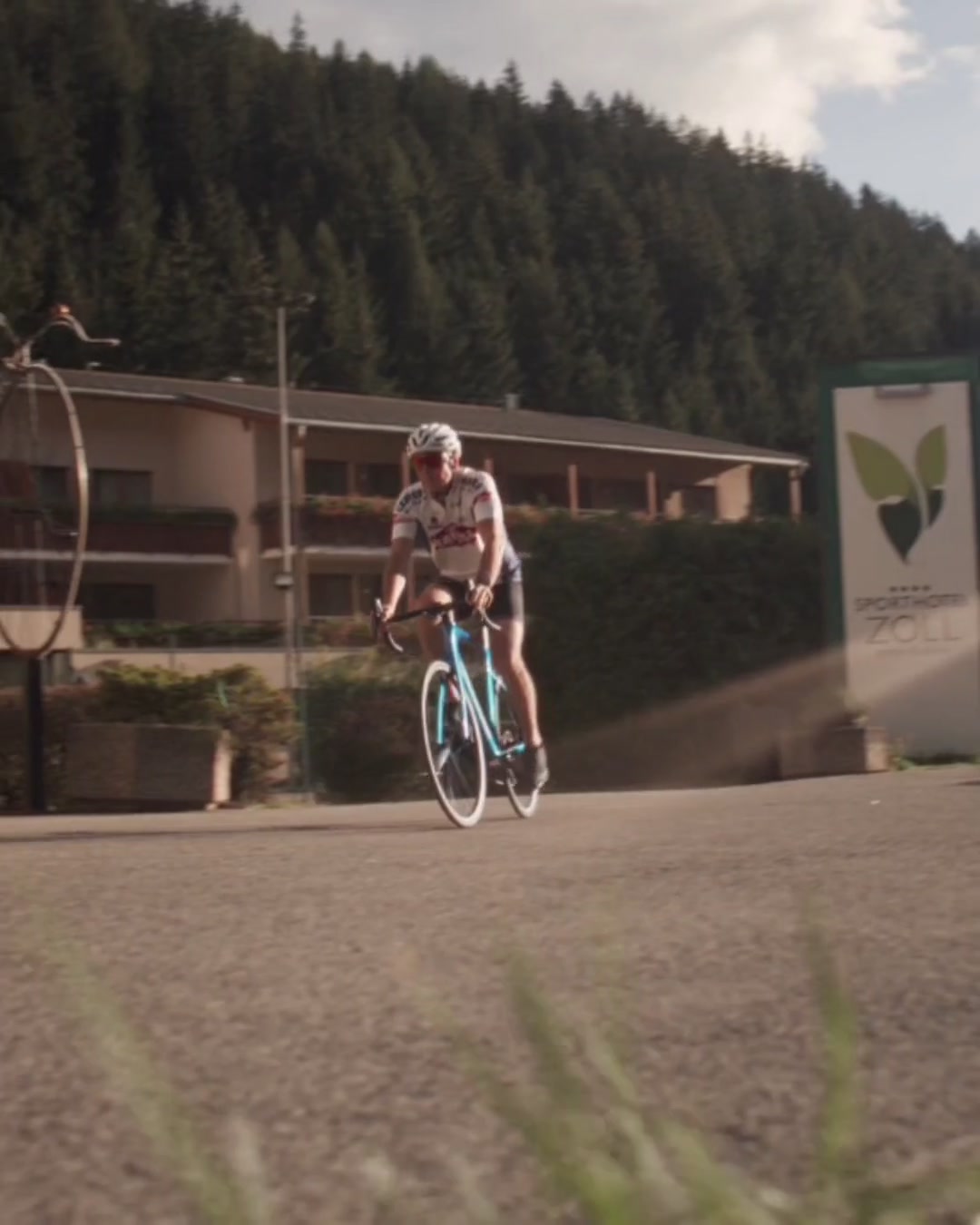 Sporthotel Zoll Facebook ad from May 19, 2026