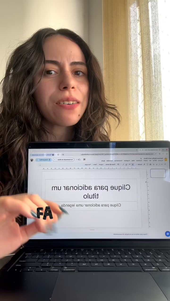 Teachy Facebook ad: Crie slides melhores, viva com mais tempo.
