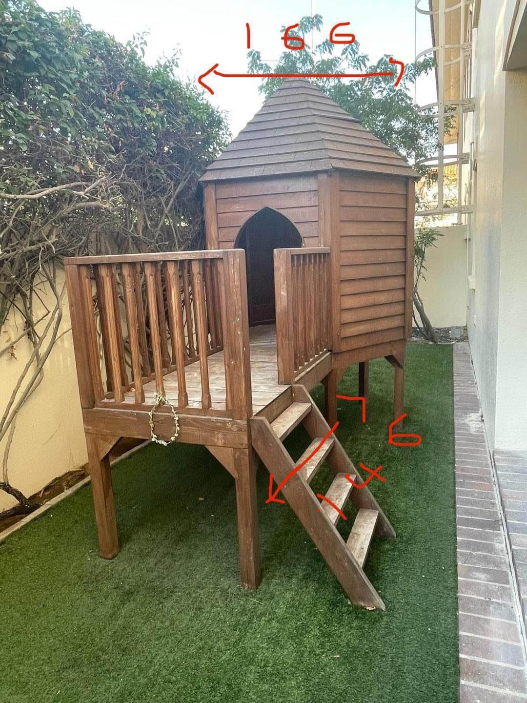 Nairobi expat moving and declutter  Facebook ad