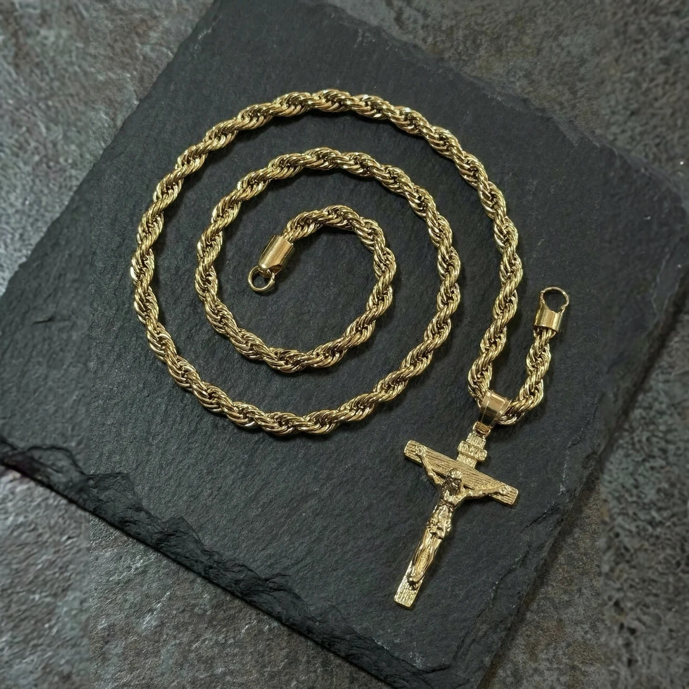 Au Jewellers Facebook ad