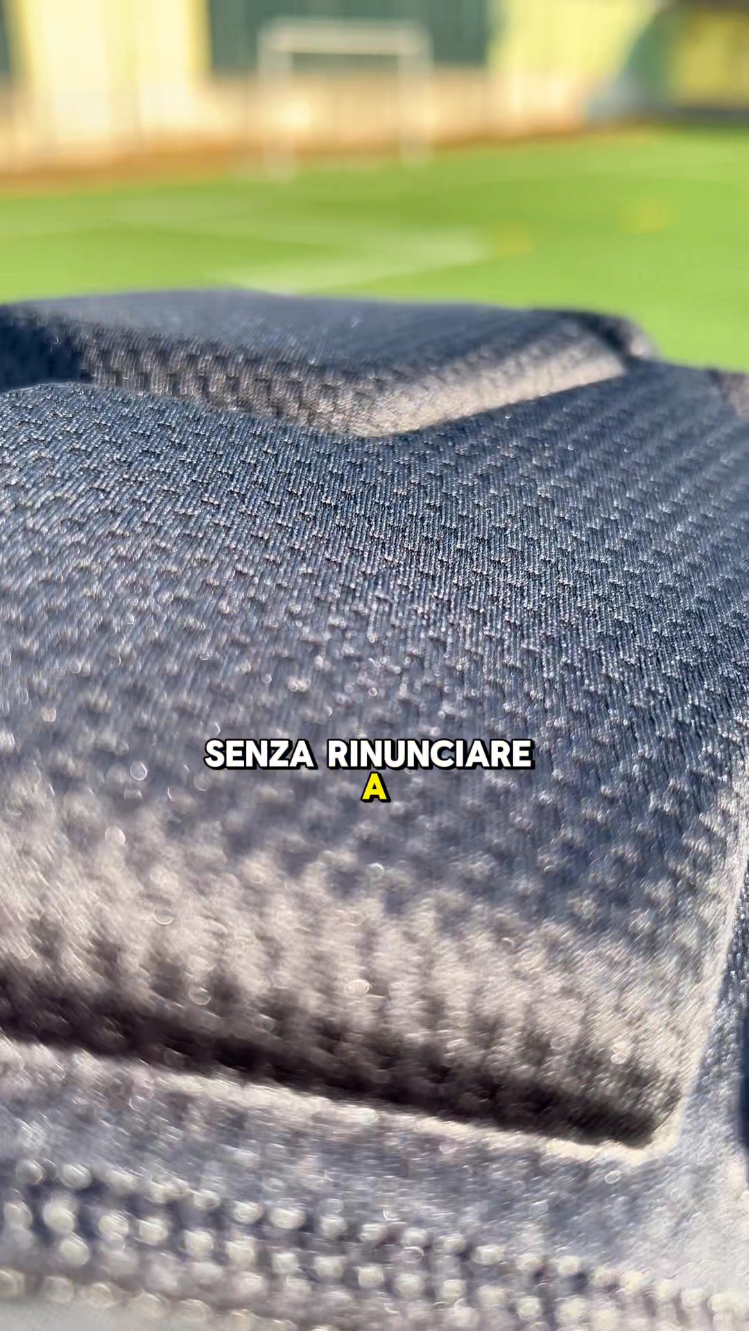 Storelli Facebook ad: Guarda Sereno, Gioca Coraggioso