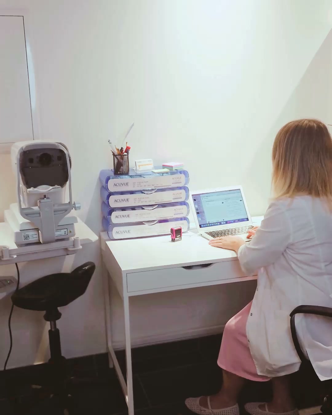 Zynky optika Facebook ad: Registracija į regėjimo patikrą ZYNKY optikoje Vilniuje