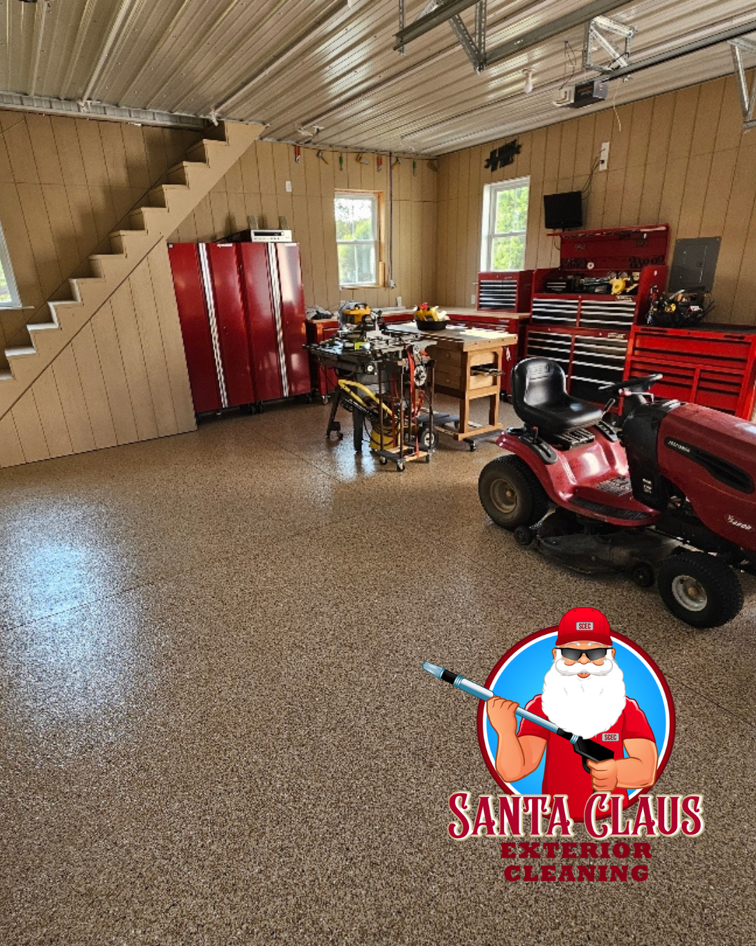 Santa Claus Exterior Cleaning, LLC Facebook ad: Request Your Free Quote