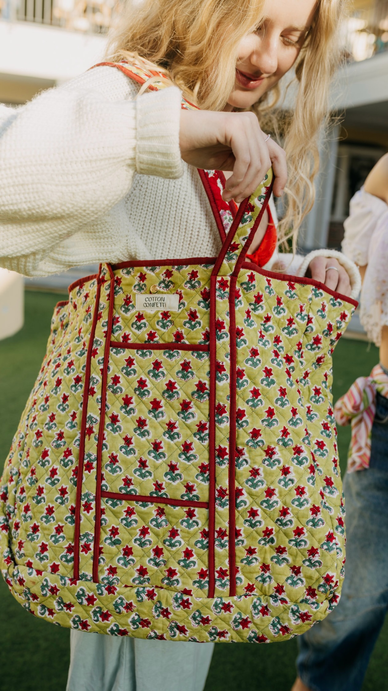 Cotton Confetti Bags Facebook ad: Add some quilted confetti to your everyday!