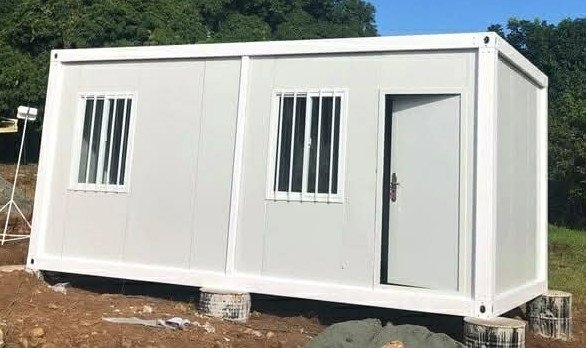 Villaraza Gold Mantis Facebook ad: PREFABRICATED CONTAINER VAN OFFICES 10FT / 20FT / 40FT…
