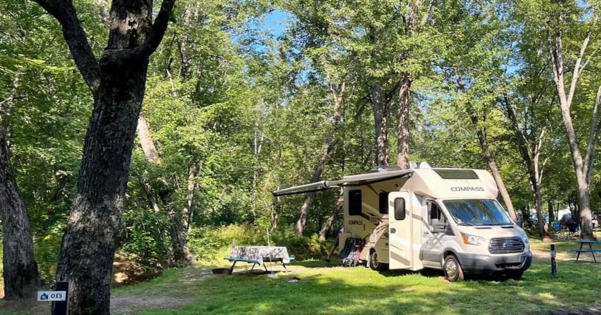 Camping Ste-Émélie Facebook ad