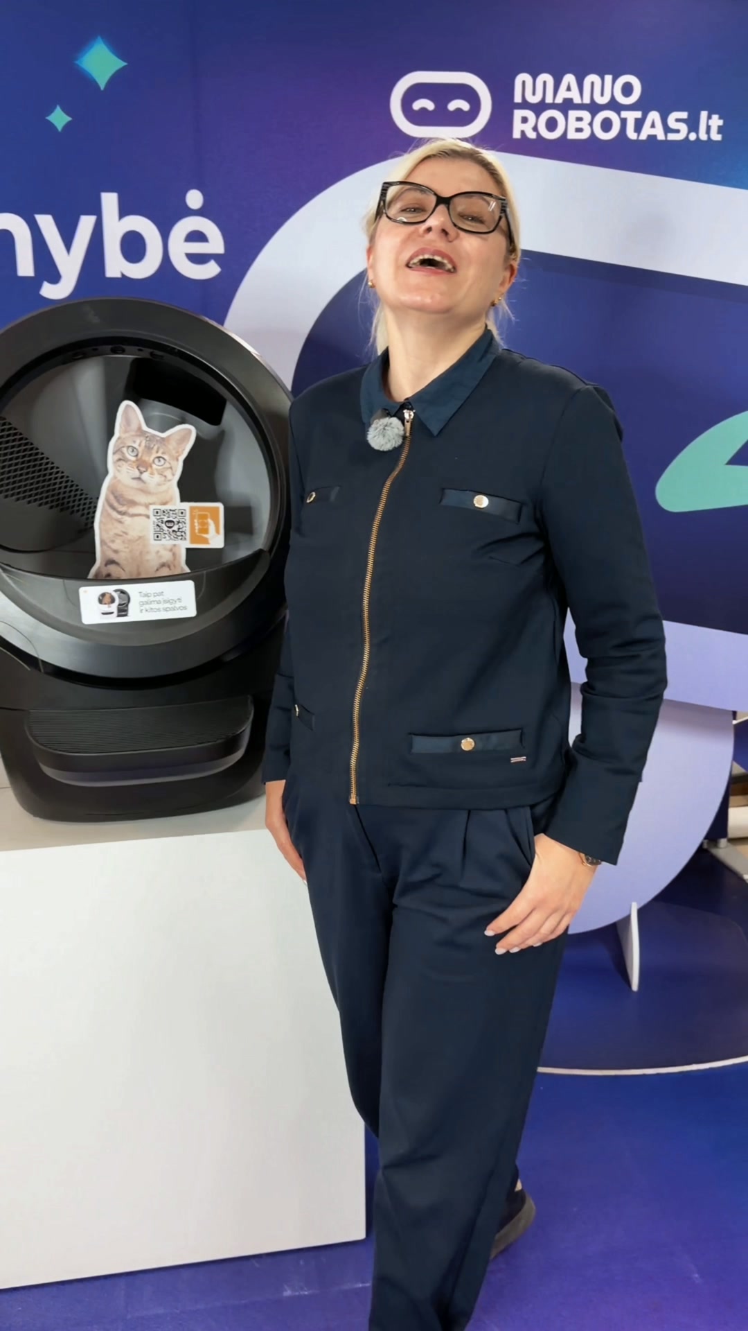 manorobotas.lt Facebook ad: Savaime išsivalantis kačių tualetas-robotas Litter-Robot…