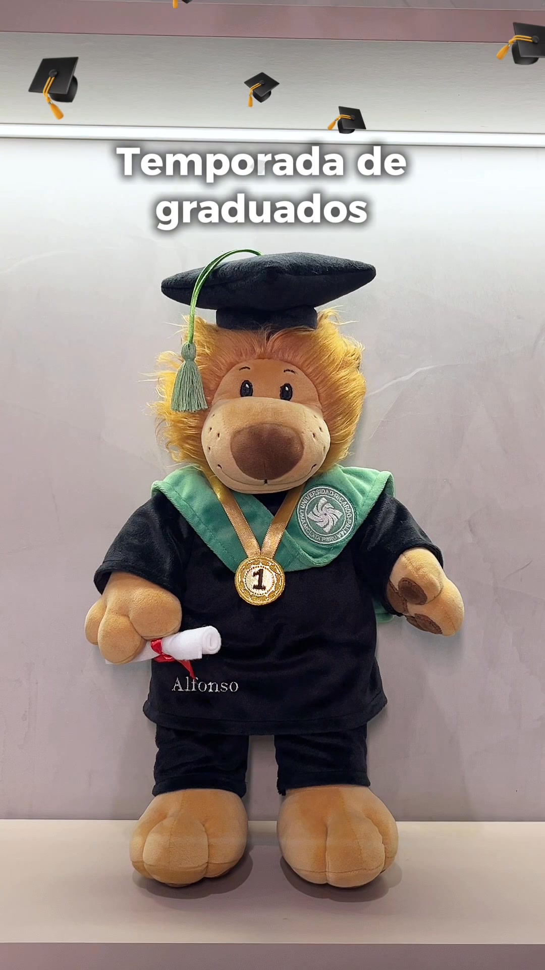 Leónidas Facebook ad: Graduados