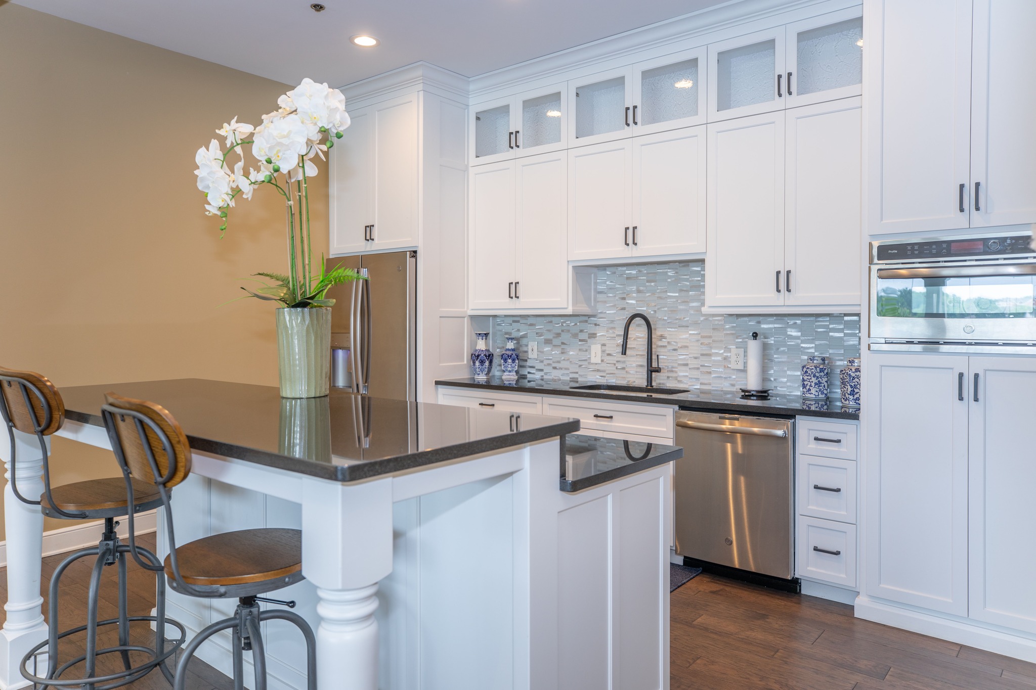 The Quarry Facebook ad: Studio, 1, 2 & 3 Bedrooms Available