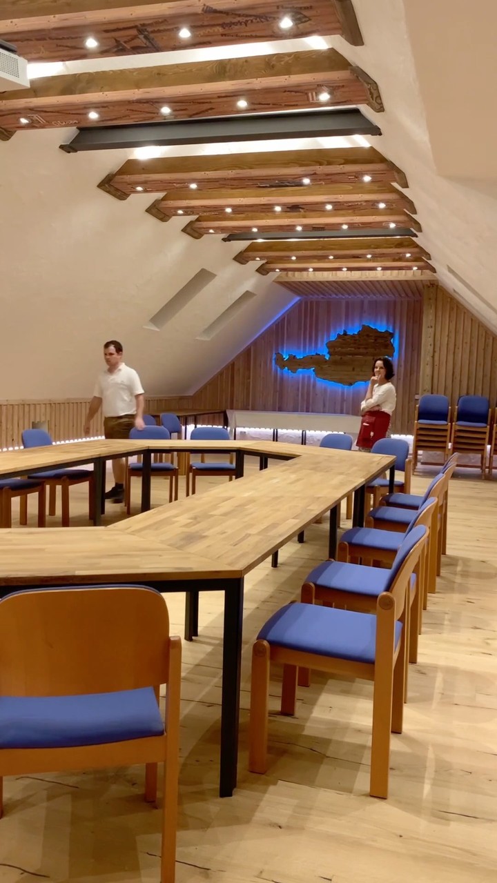 Gasthaus Steinerhof Facebook ad: Unser Seminarraum, die perfekte Lösung für erfolgreiche…