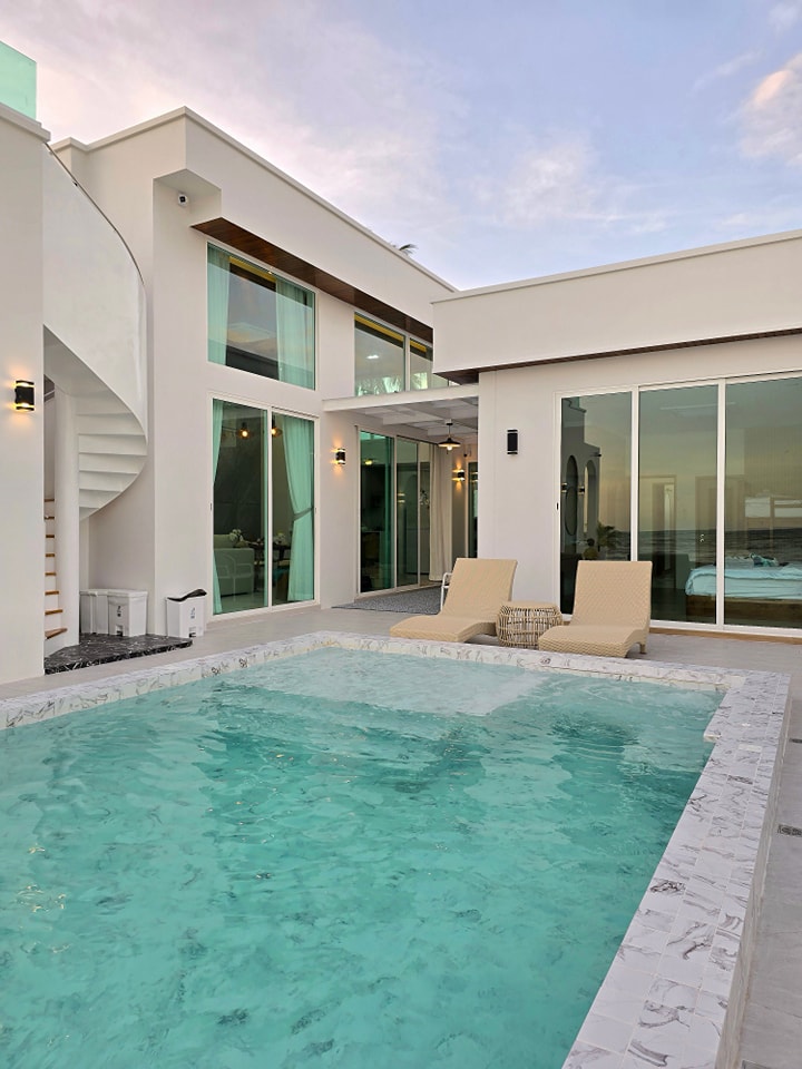 Win Male' Poolvilla วินมาเล่ พูลวิลล่า Facebook ad: คนละ825 บาท ราคานี้เฉพาะเปิดจอง 1 เดือนนี้เท่านั้น…