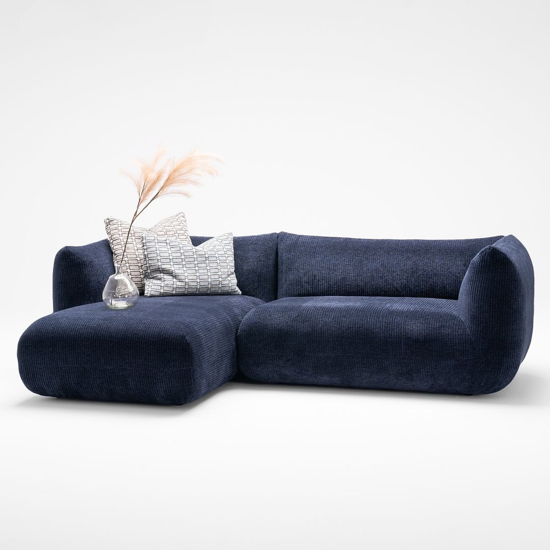 Furnibay Facebook ad: Nauja sofų kolekcija