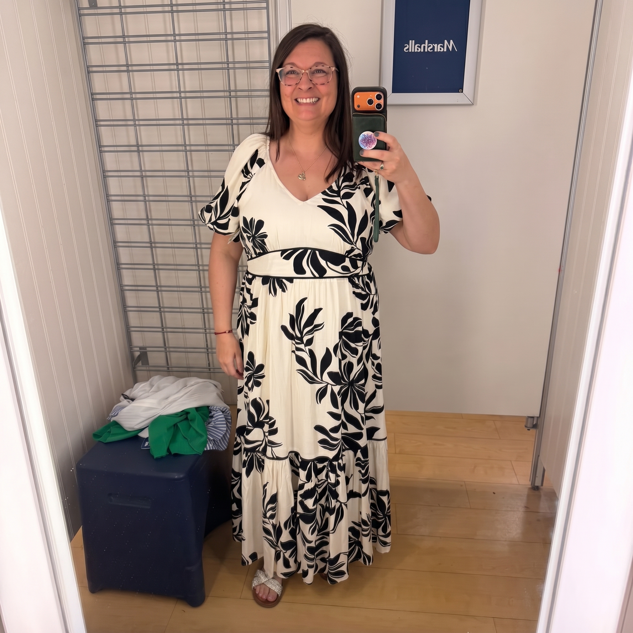 Dr. Anna Hart Facebook ad