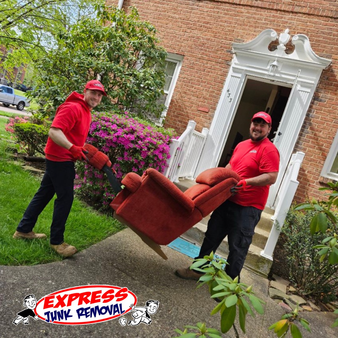 Express Junk Removal Facebook ad from Jul 3, 2024