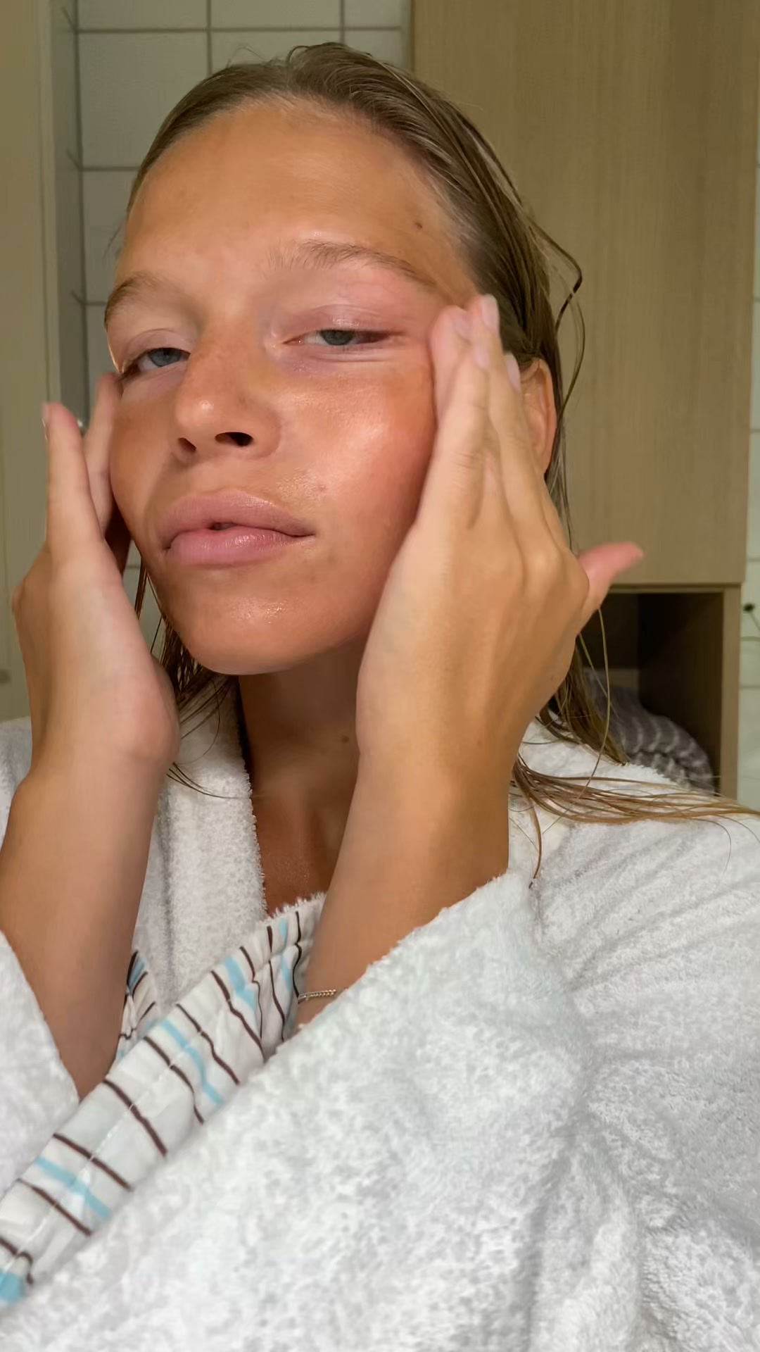Loelle Facebook ad: Naturens Botox