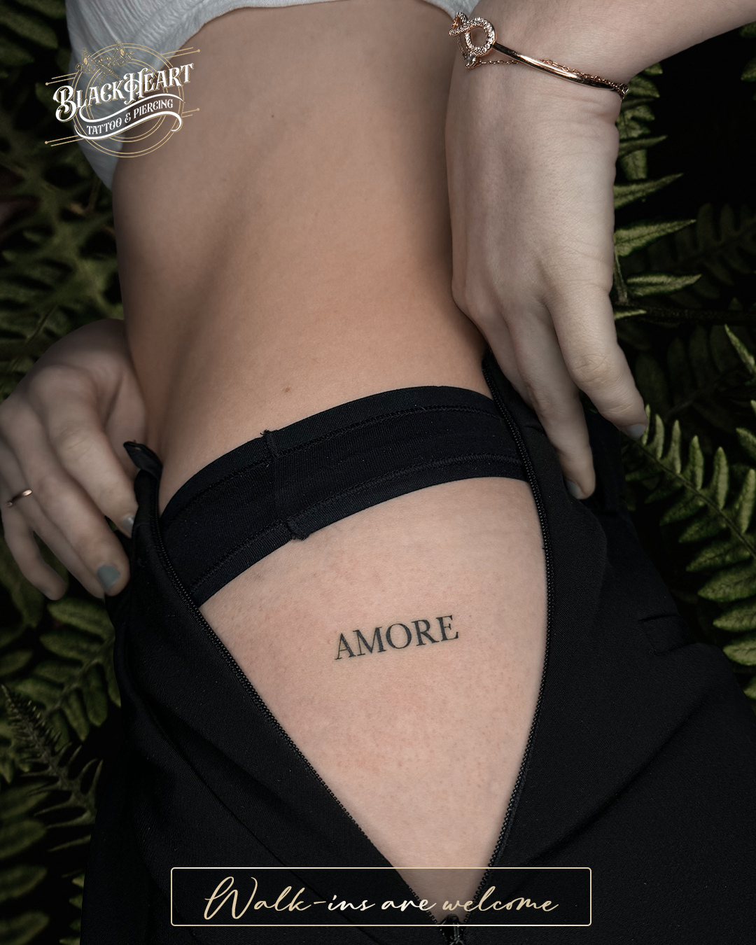 Black Heart Tattoo & Piercing Facebook ad: Bereit, Deinen Körper in ein Kunstwerk zu verwandeln?