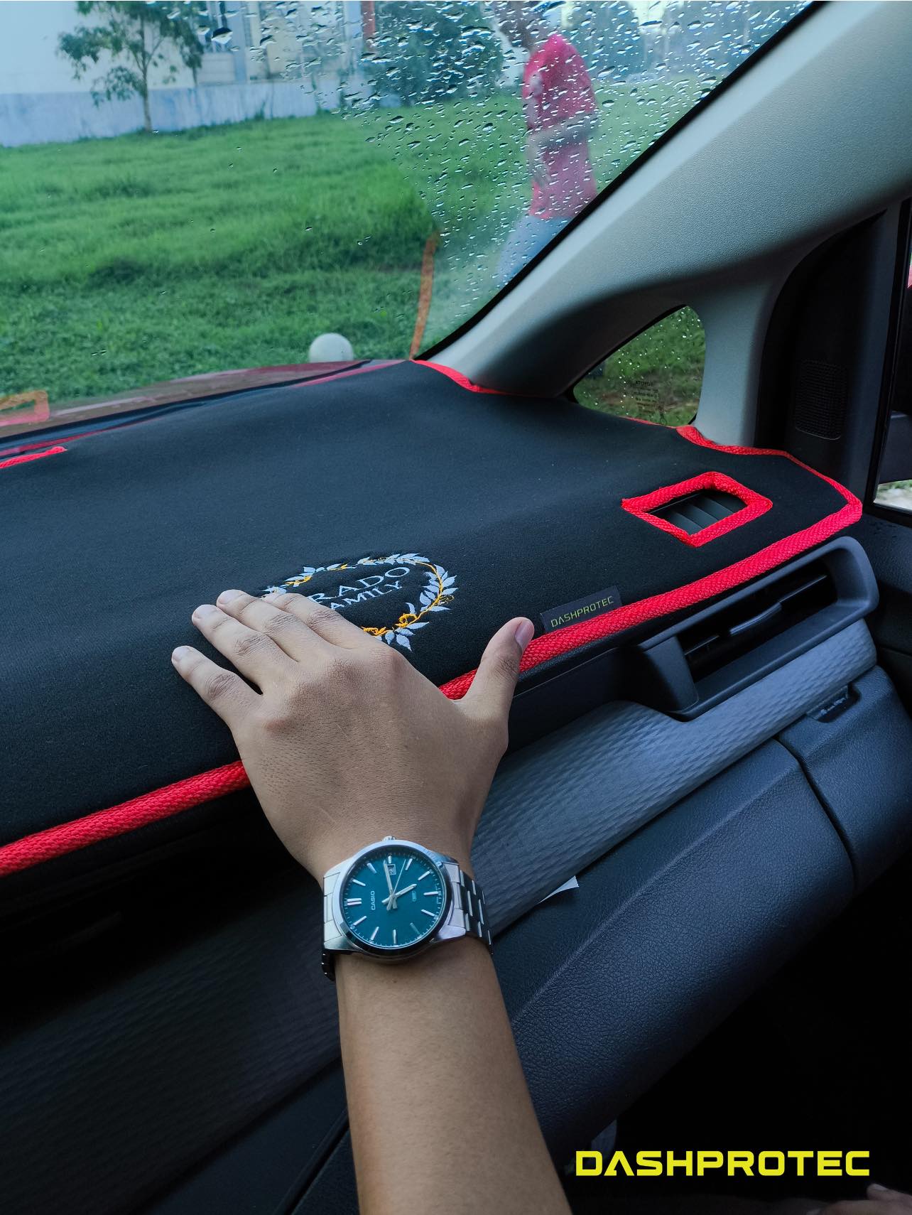 Rueben's Car Accessories Facebook ad