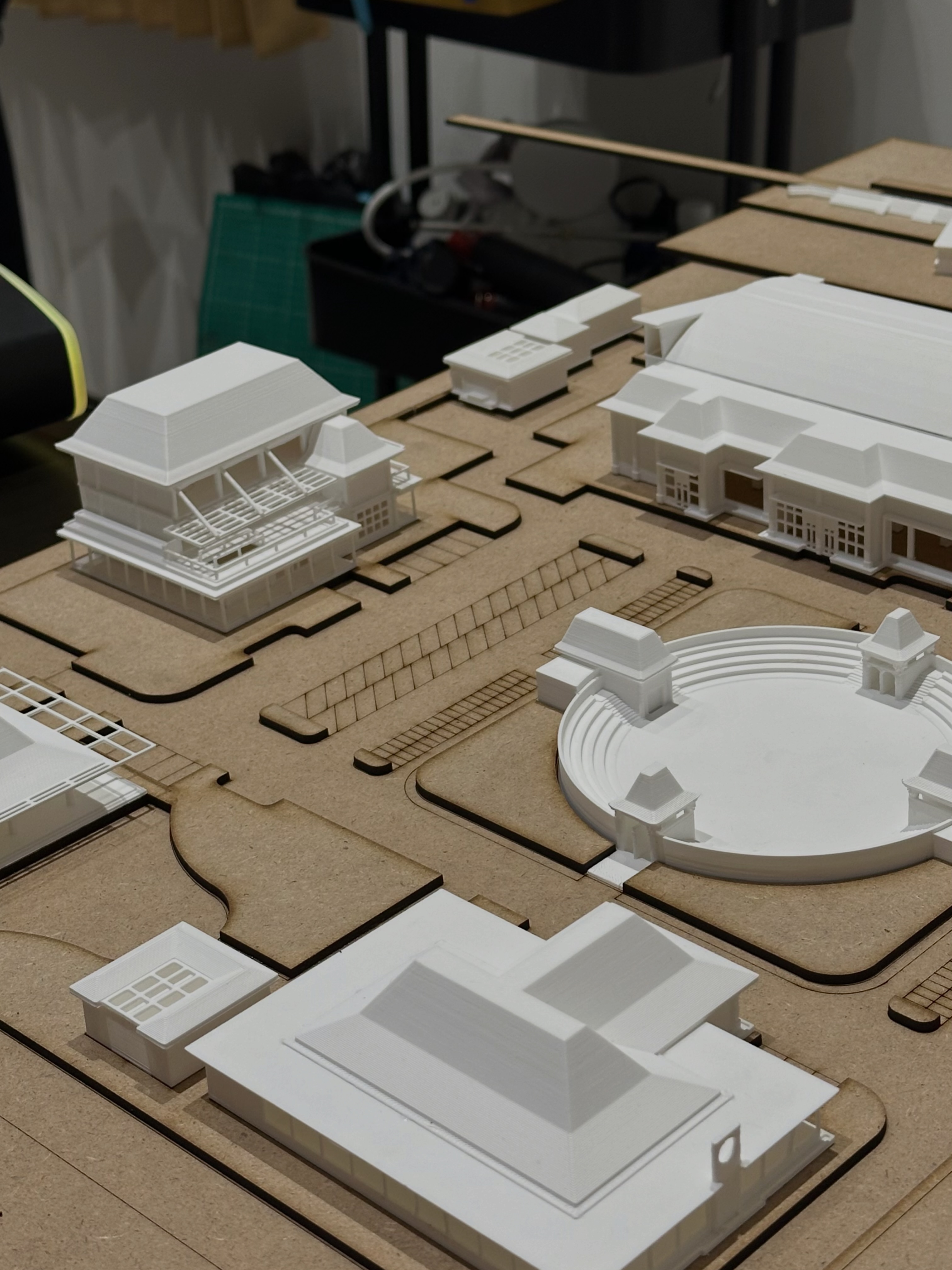 surabayakilat.3dprint Facebook ad: Maket Mahasiswa: udah include cetak 3D bangunan +…