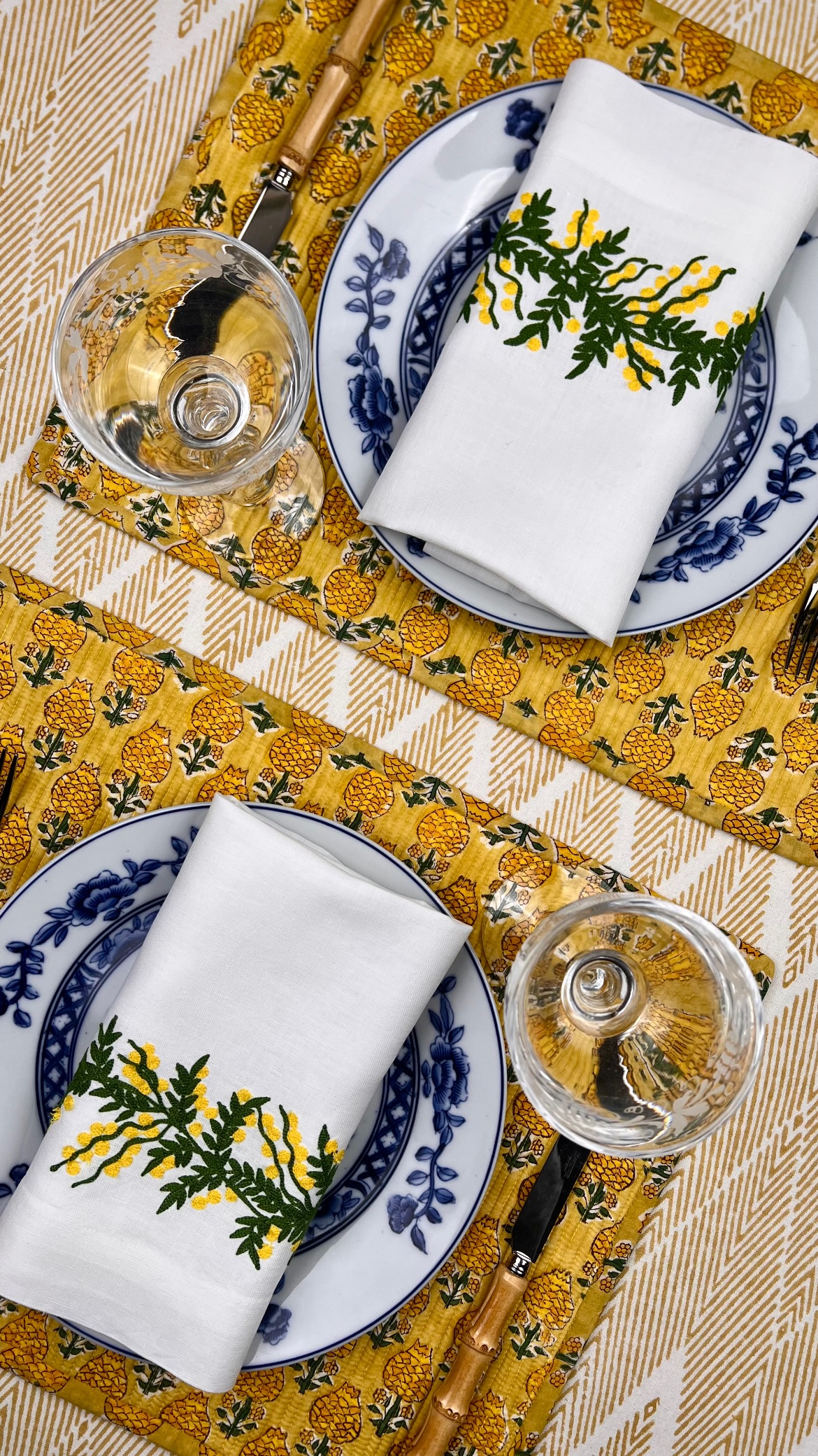 thetablelove Facebook ad: ’The Mimosa Vine’ Linen Napkin