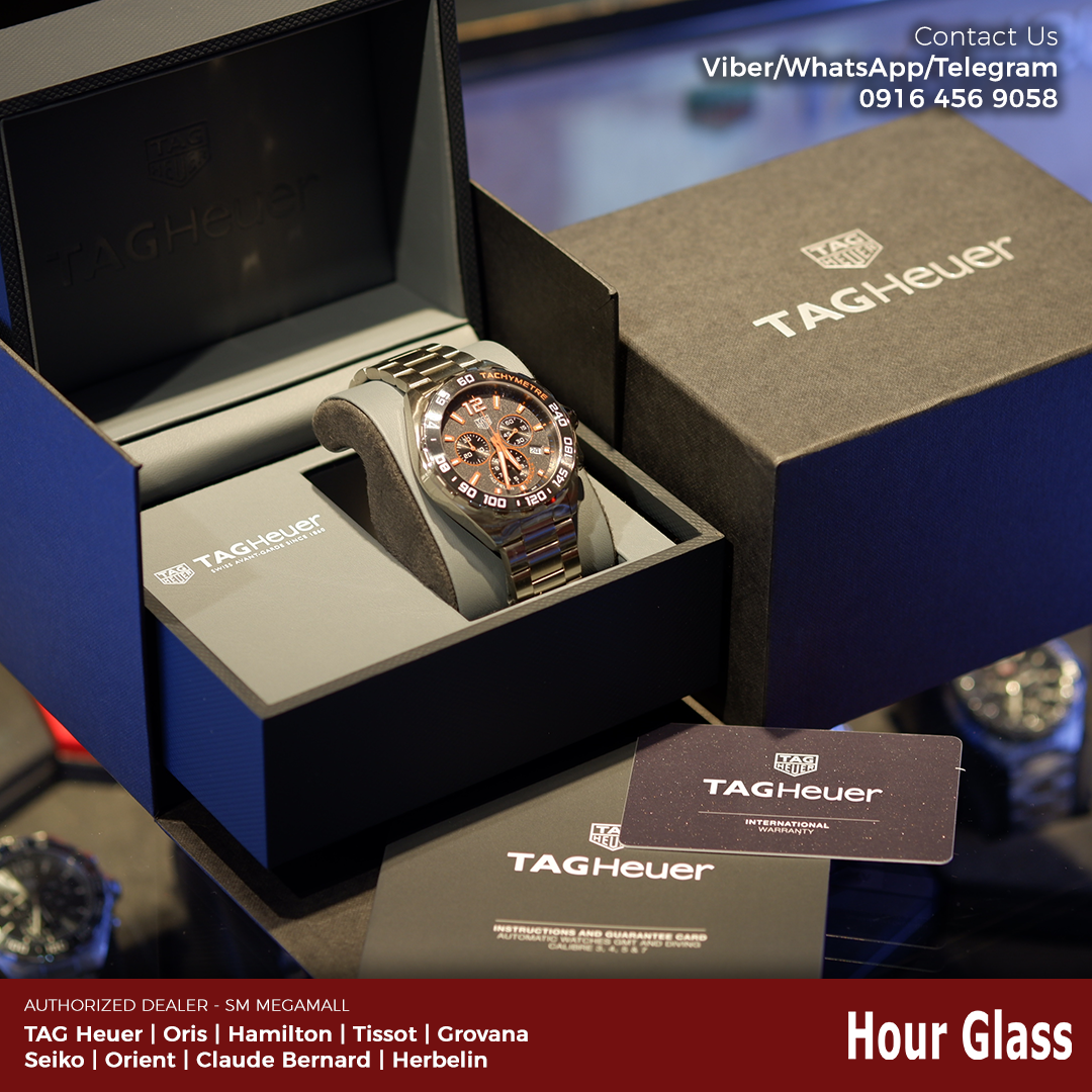 Hour Glass - Authorized Watch Retailer Facebook ad: 0% Installment Payments w/ Credit Card. SM Megamall.