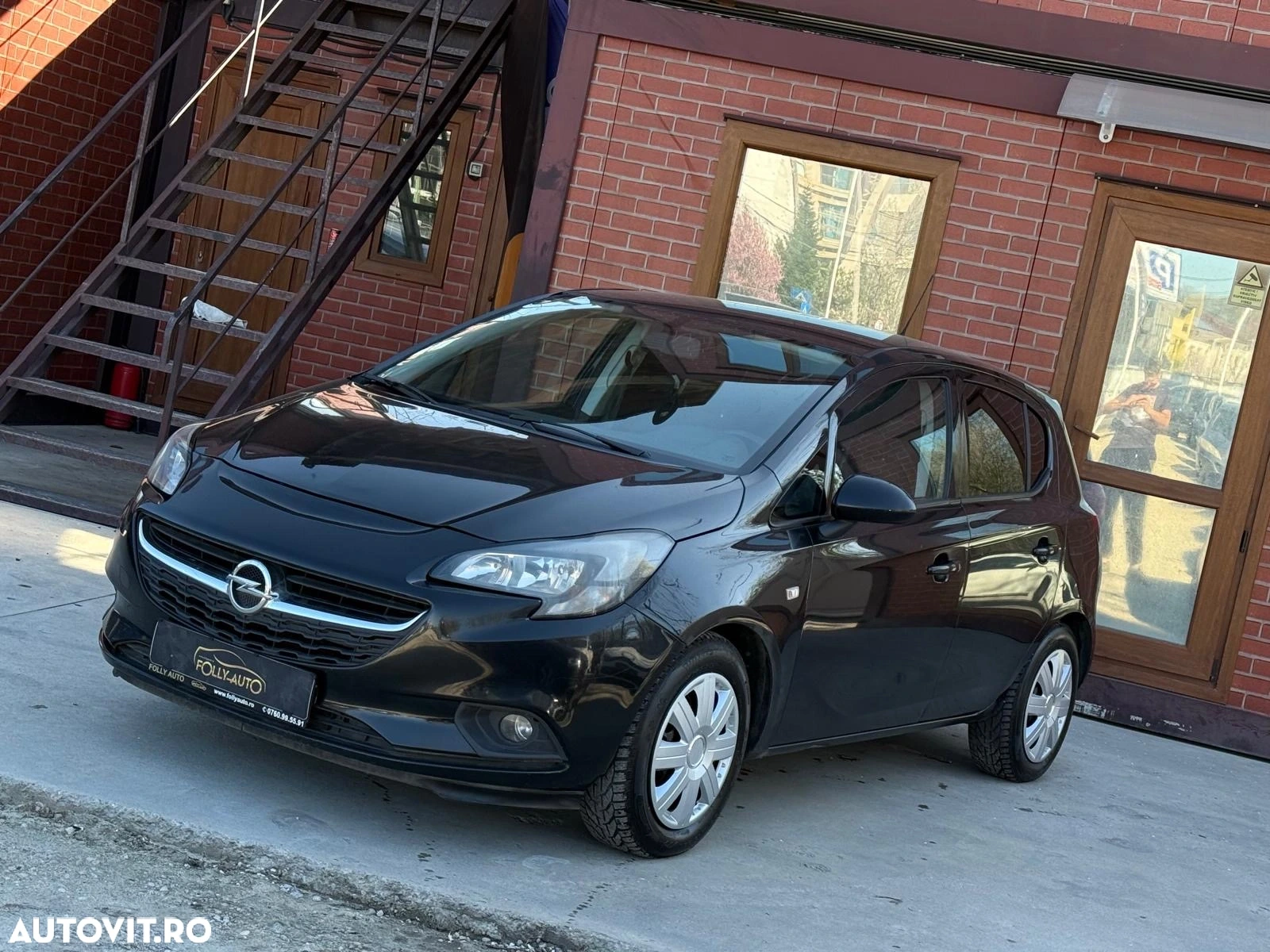 Folly Auto Facebook ad