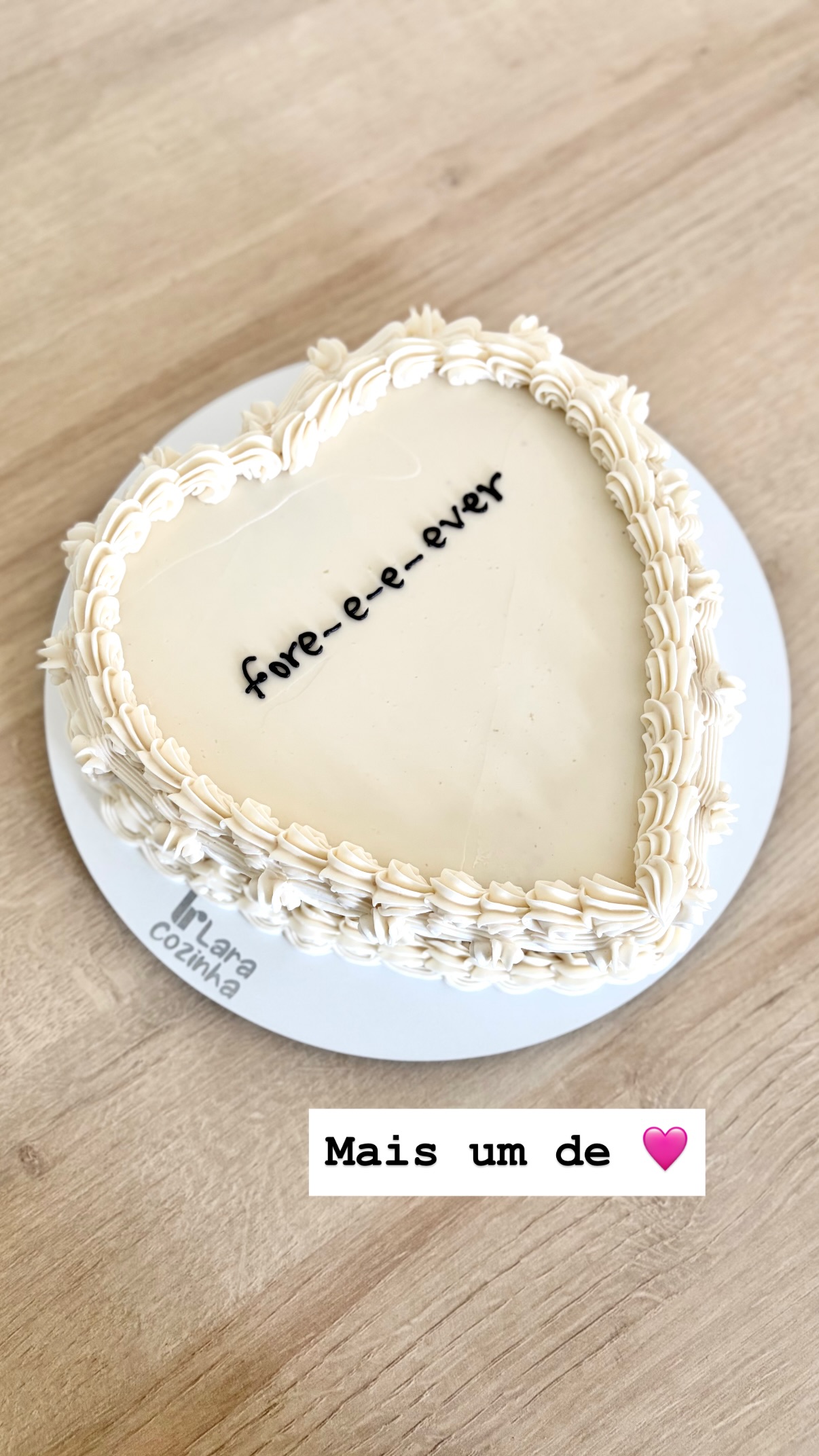 Lara's Doces Facebook ad: Mais um de