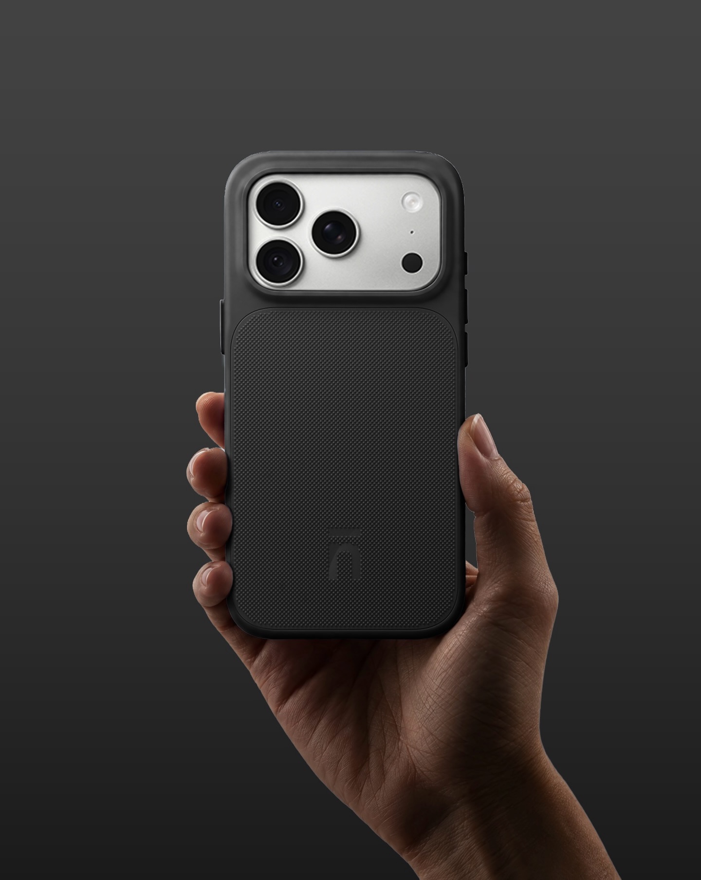 Native Union Facebook ad: The strongest case we’ve ever made.