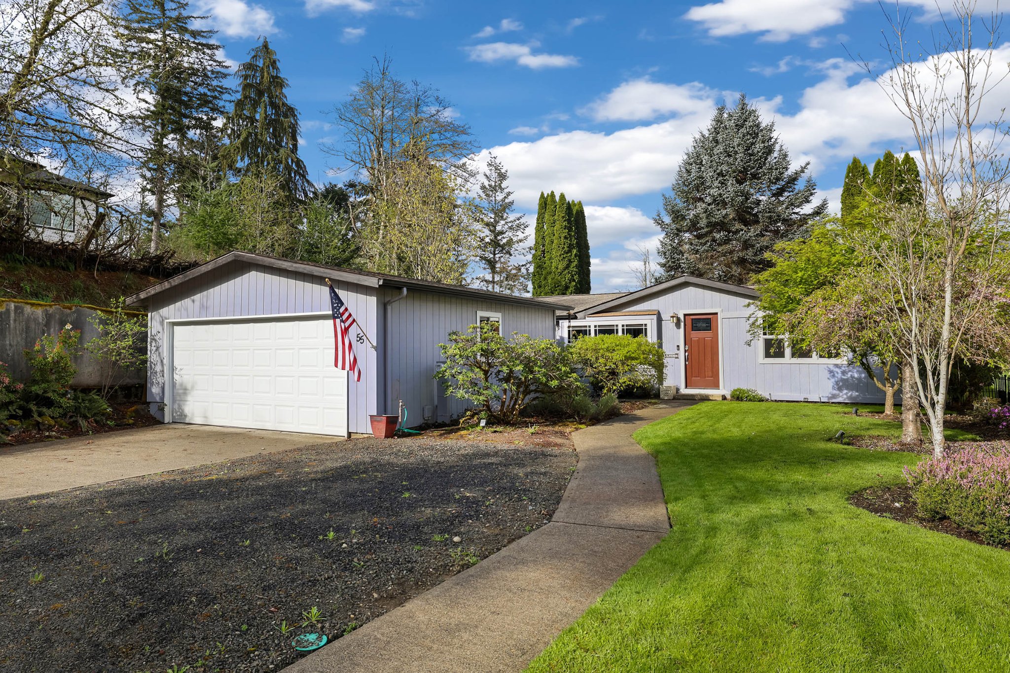 Jeanne Jackstadt Harris Facebook ad: 2 Beds 2 Baths House