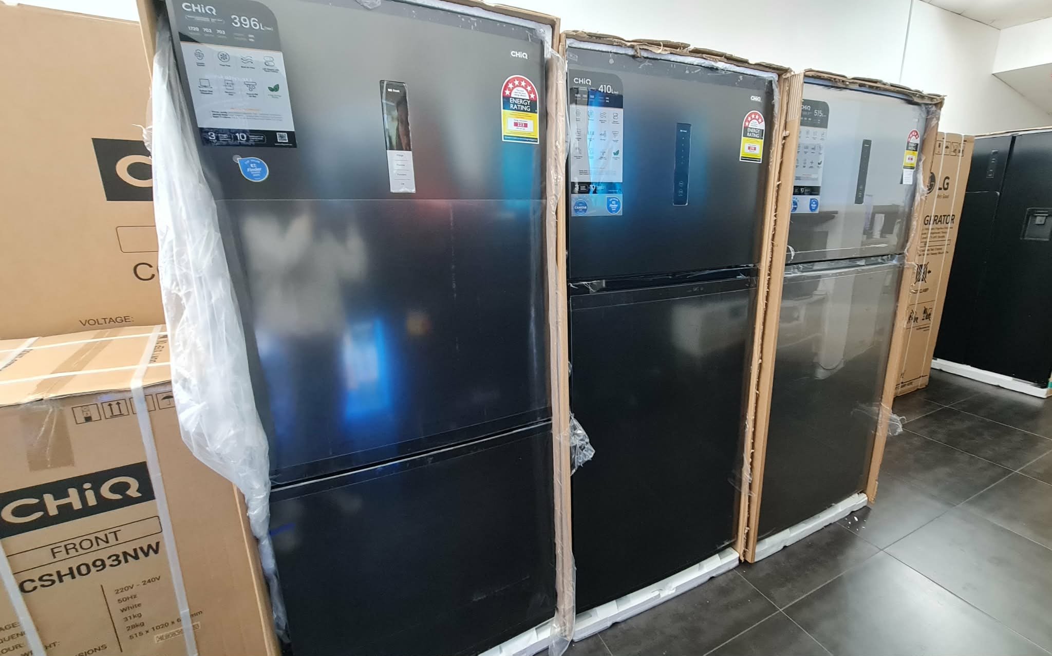 Susan Kim Facebook ad: Fridge freezer Washing machine Dryer Tvs | all comes with…