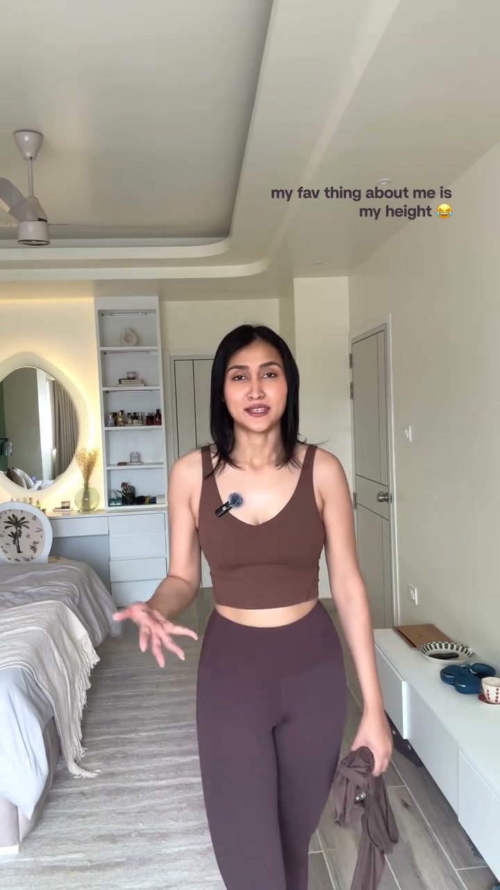Birdeye India Facebook ad: Activewear that doesn't feel like activewear.