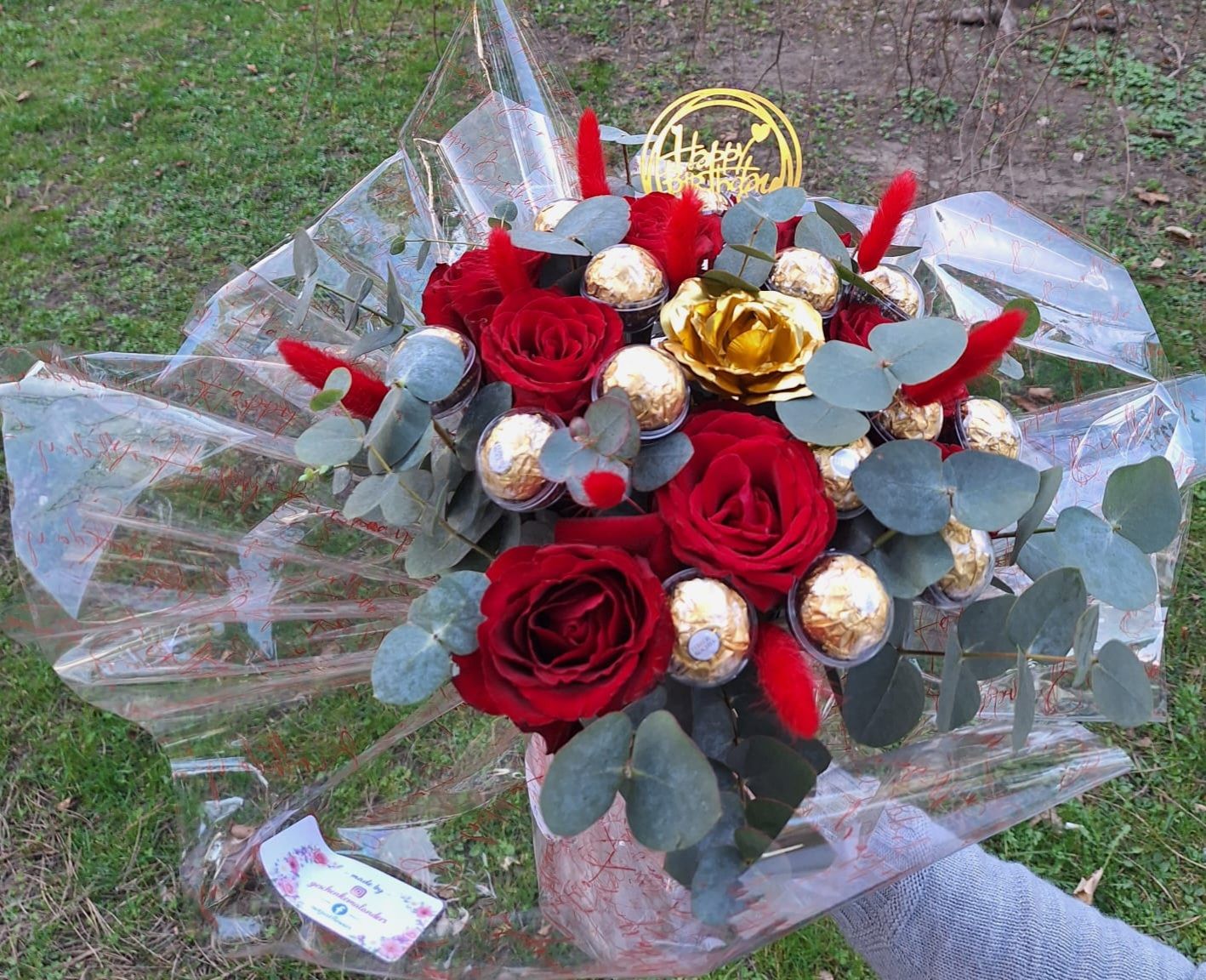 notjustflowers Facebook ad: Personalisierte Geschenke mit Herz