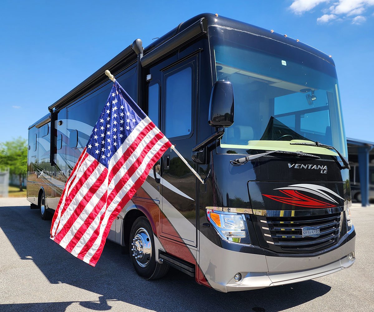 Tony Sola Facebook ad: 2018 NEWMAR VENTANA LE 4037