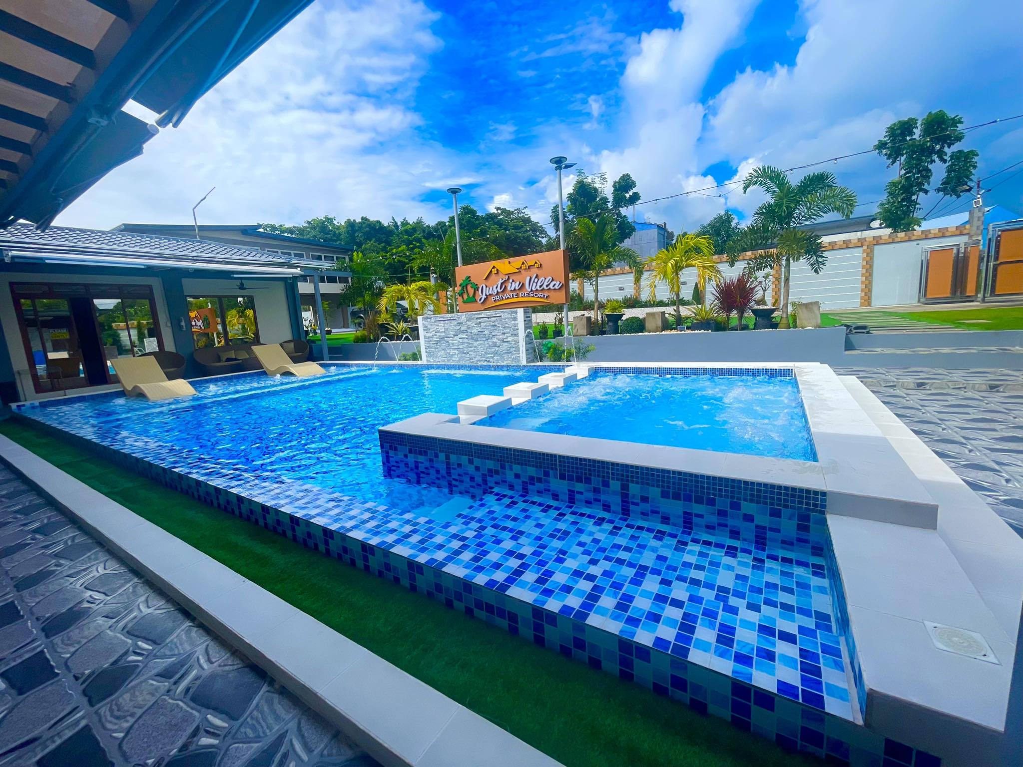 Villapando Swimming Pool Construction Services Facebook ad: If you’re looking for swimming pool services, jacuzzi…