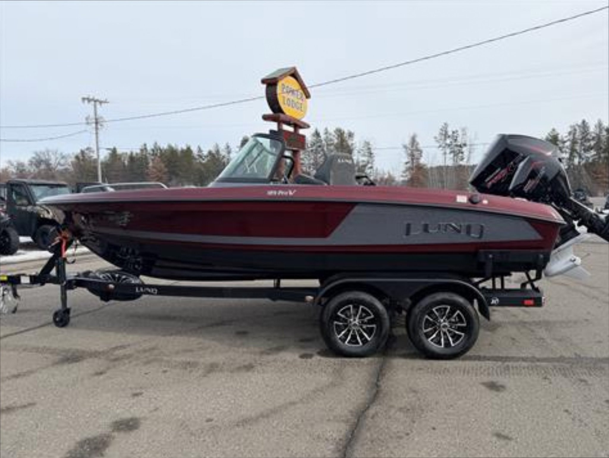 Power Lodge Facebook ad: 2026 LUND 189 PRO V GL **FREE $500 SIMMS FISHING GEAR**