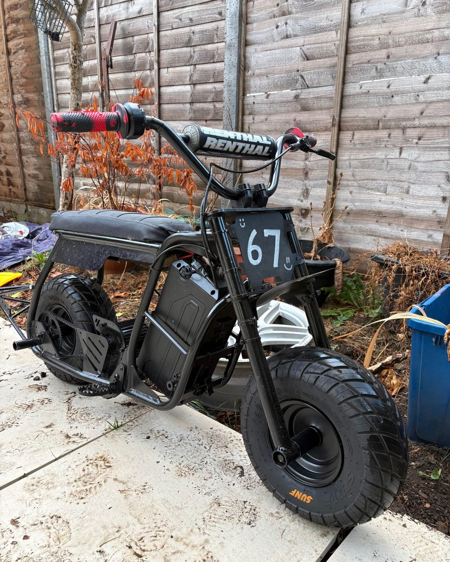 Nuh Nuuh Facebook ad: 2026 A.P.C Motor Company Ebox Dragster 60v Stomp 45mph Su