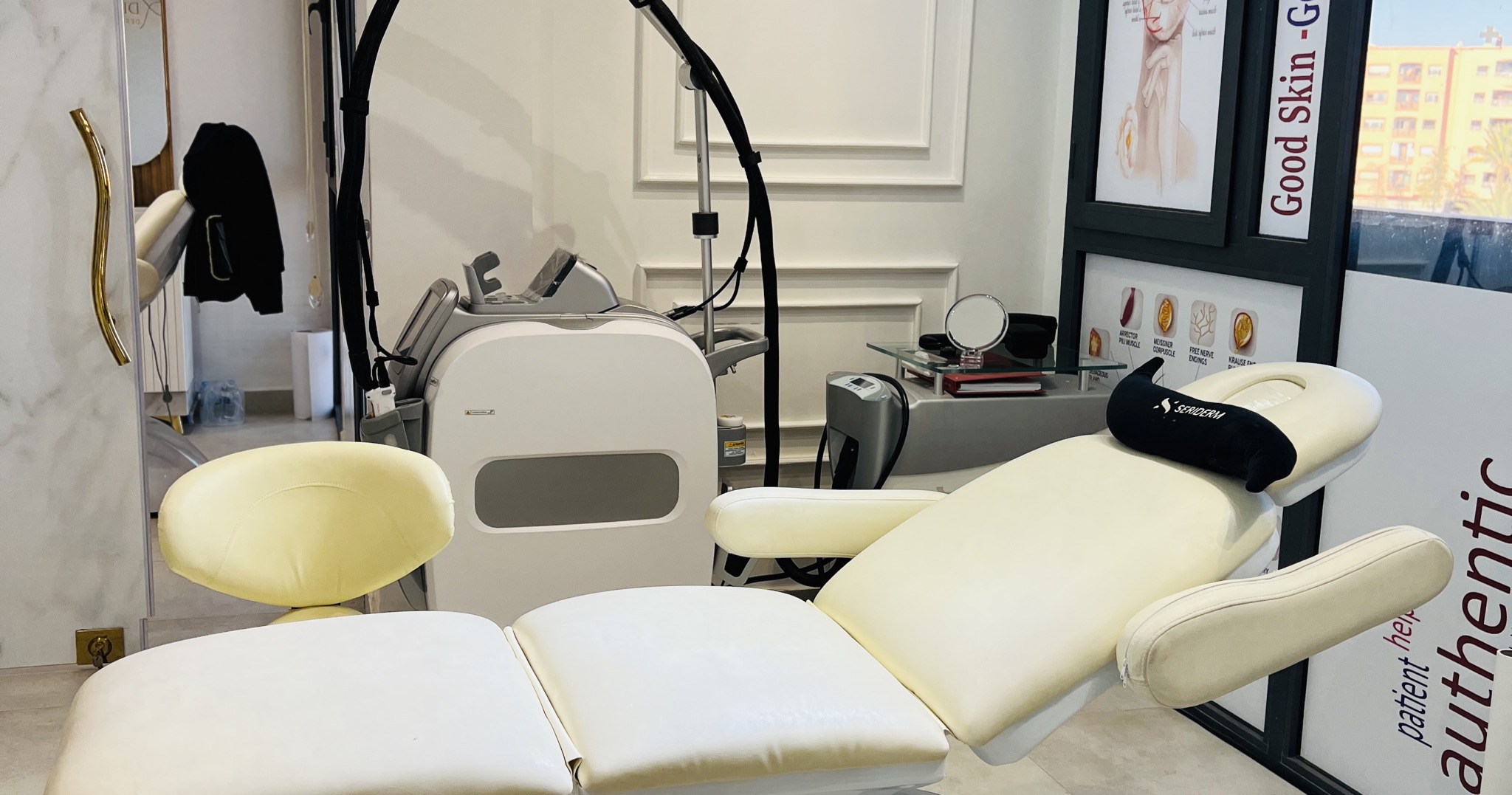 Dermartistclinic Dr Safae Abouame Facebook ad