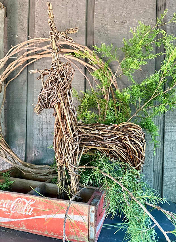 AntiqueFarmHouse Facebook ad
