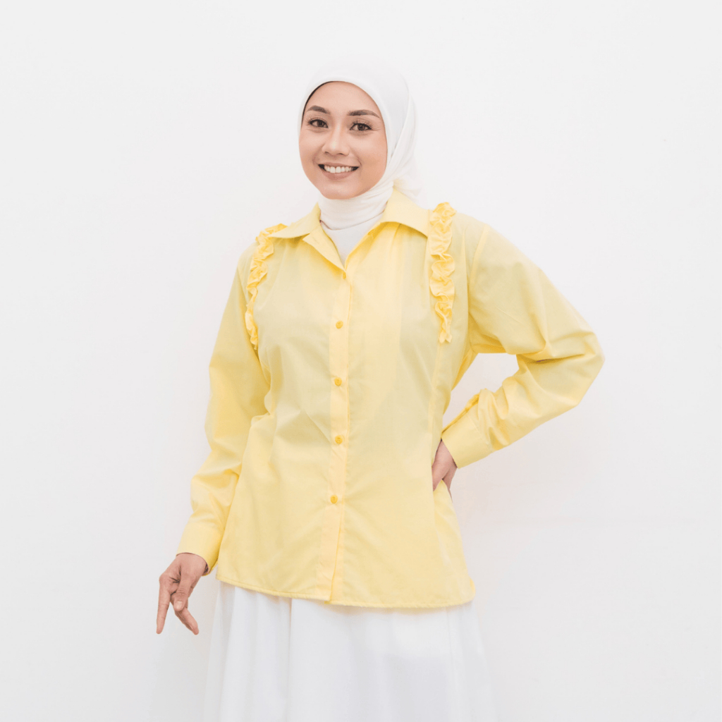 Atala Facebook ad: Halo sister, lagi lihat koleksi produk favorit-mu di…