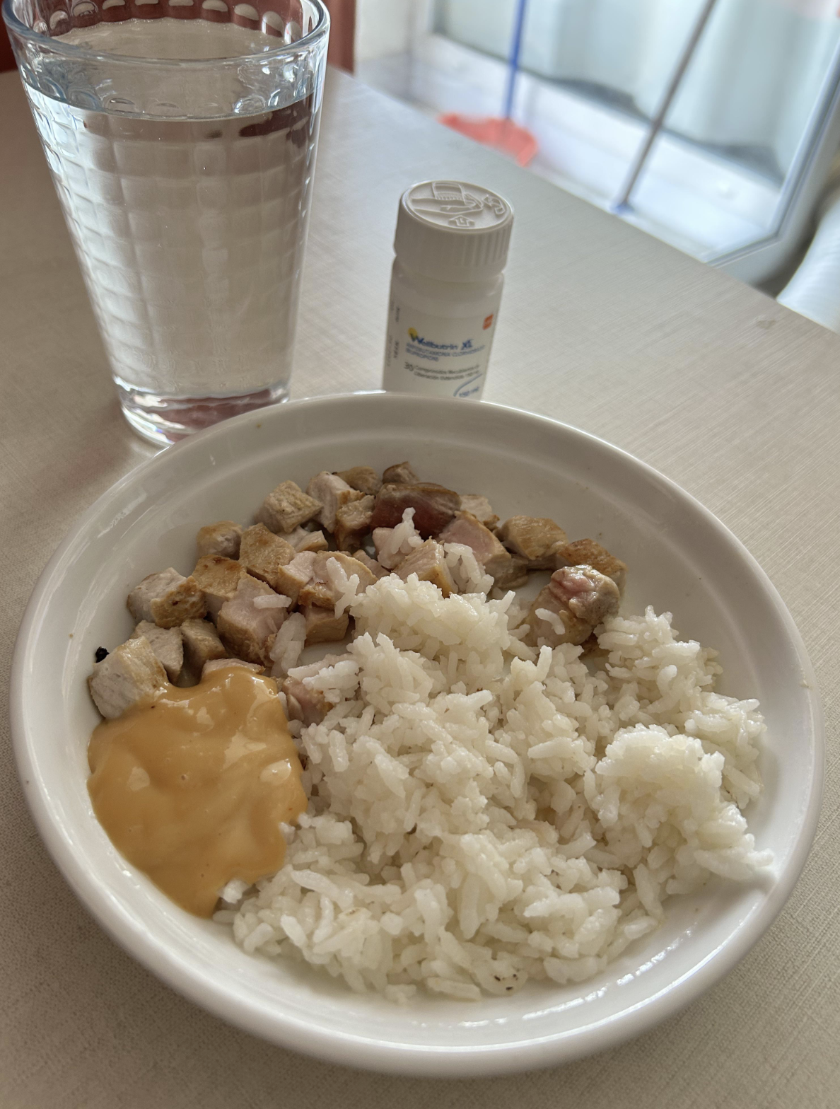 Ellie Neuman Facebook ad: Read if your gut is ruining your life