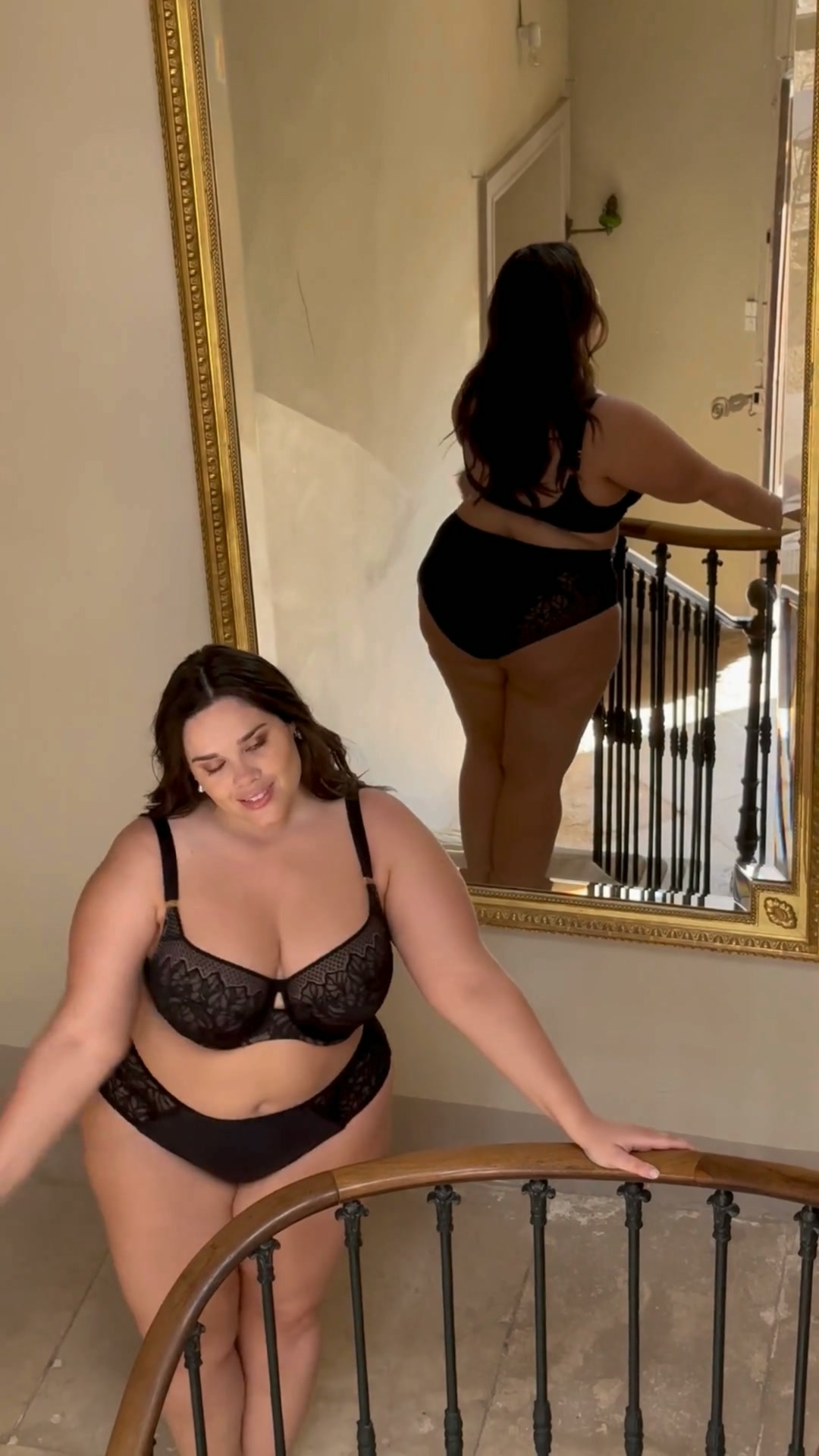 DeBra's - Bras for EveryBody Facebook ad: Plus-size support done right