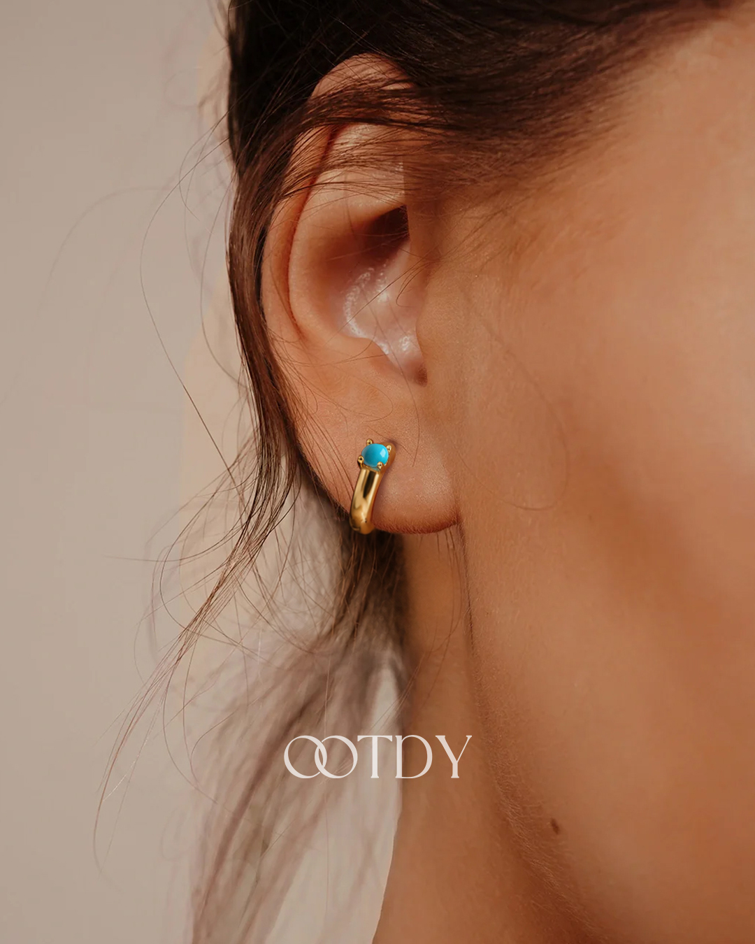 OOTDYofficial Facebook ad