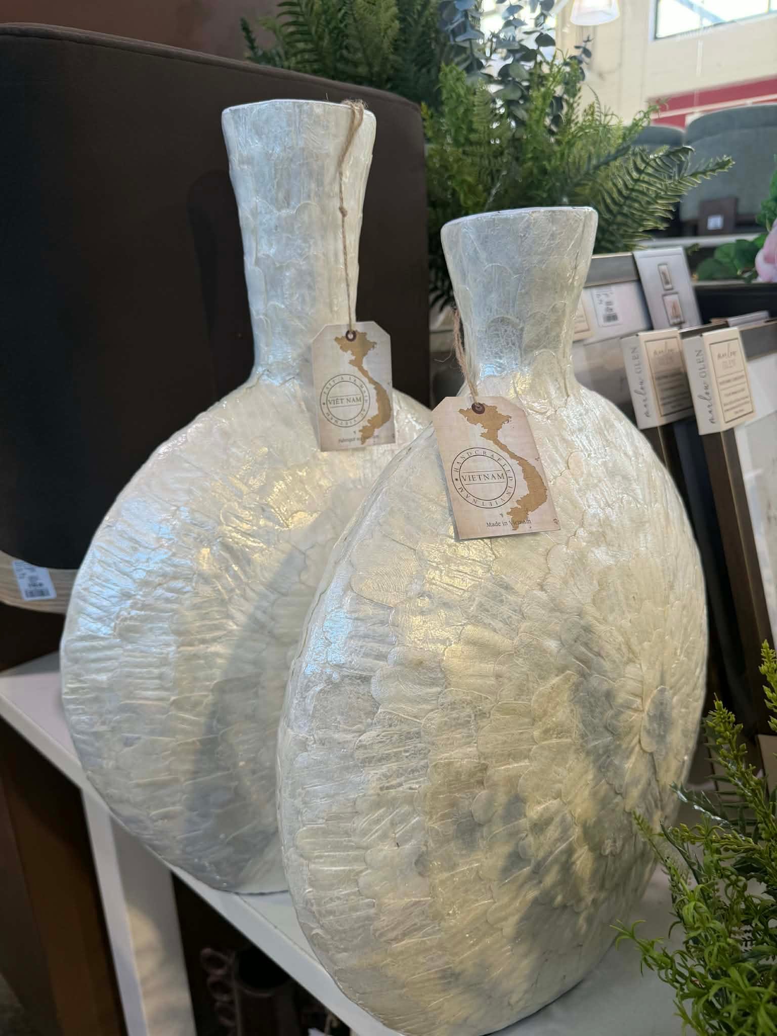Roya Facebook ad: Exquisite Craftsmanship from Vietnam!