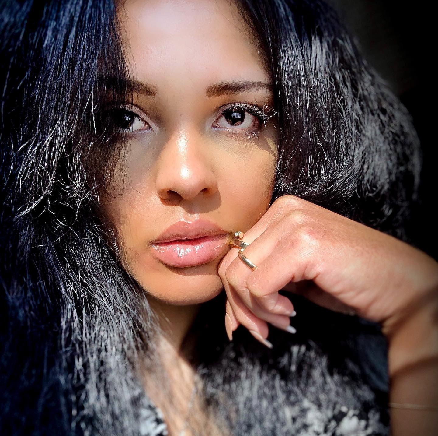 Adwoa Theresa - Psychic Mystic Facebook ad: Moulding Energy - Shifting Reality
