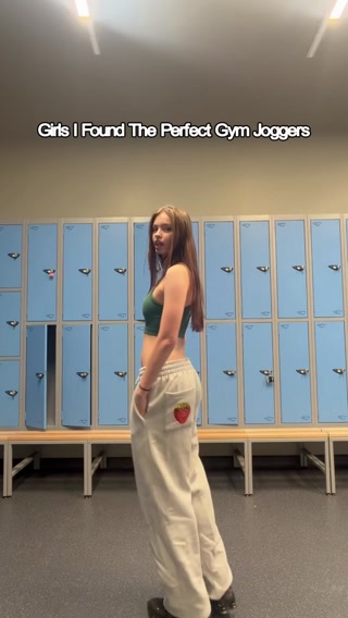 am.squance Facebook ad: The Internet's Most Famous T-Shirts