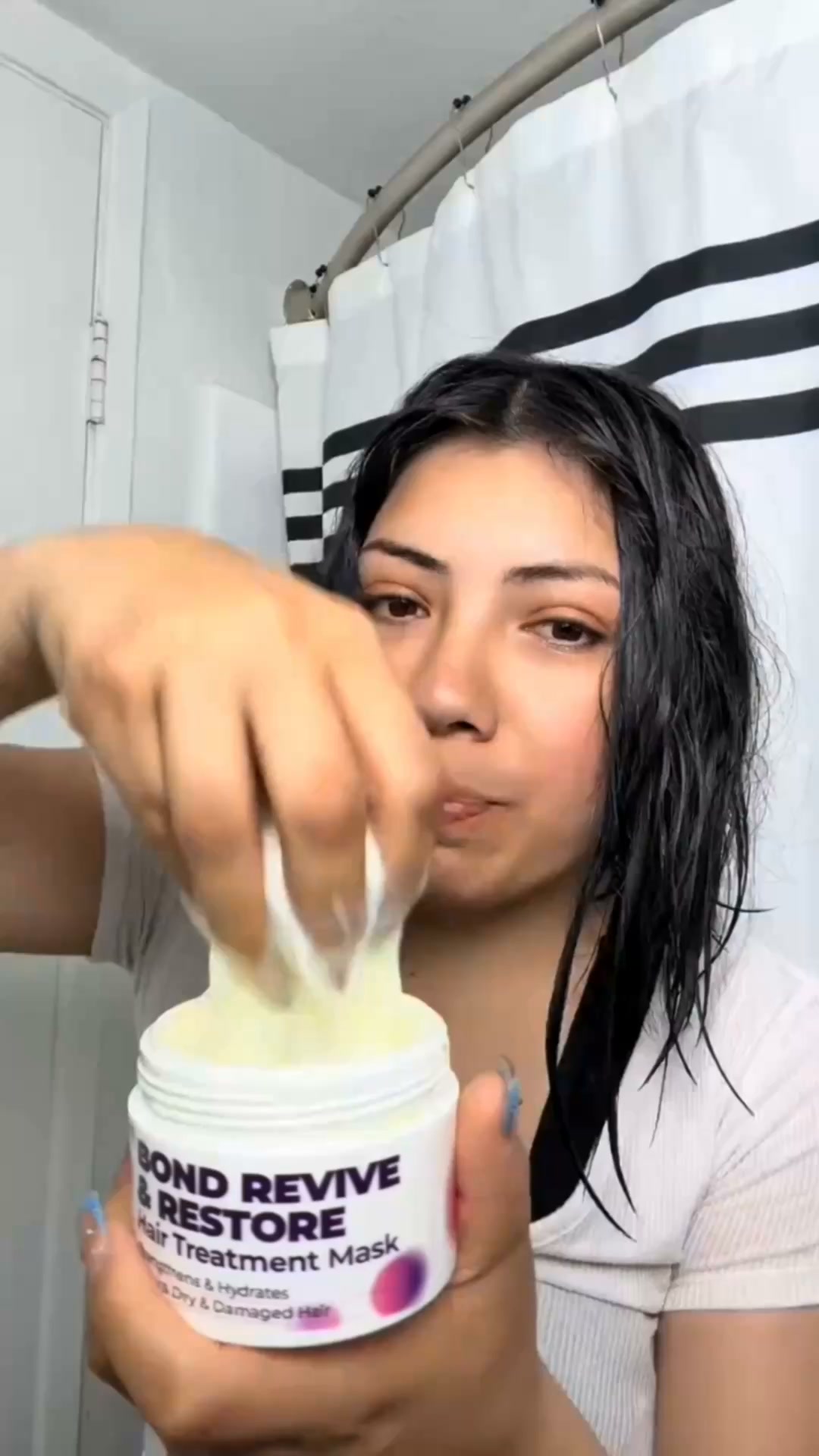 Sohl-i.d. Facebook ad: El tratamiento sohl-I.D. Hair Mask de 4.8★ del que todos…