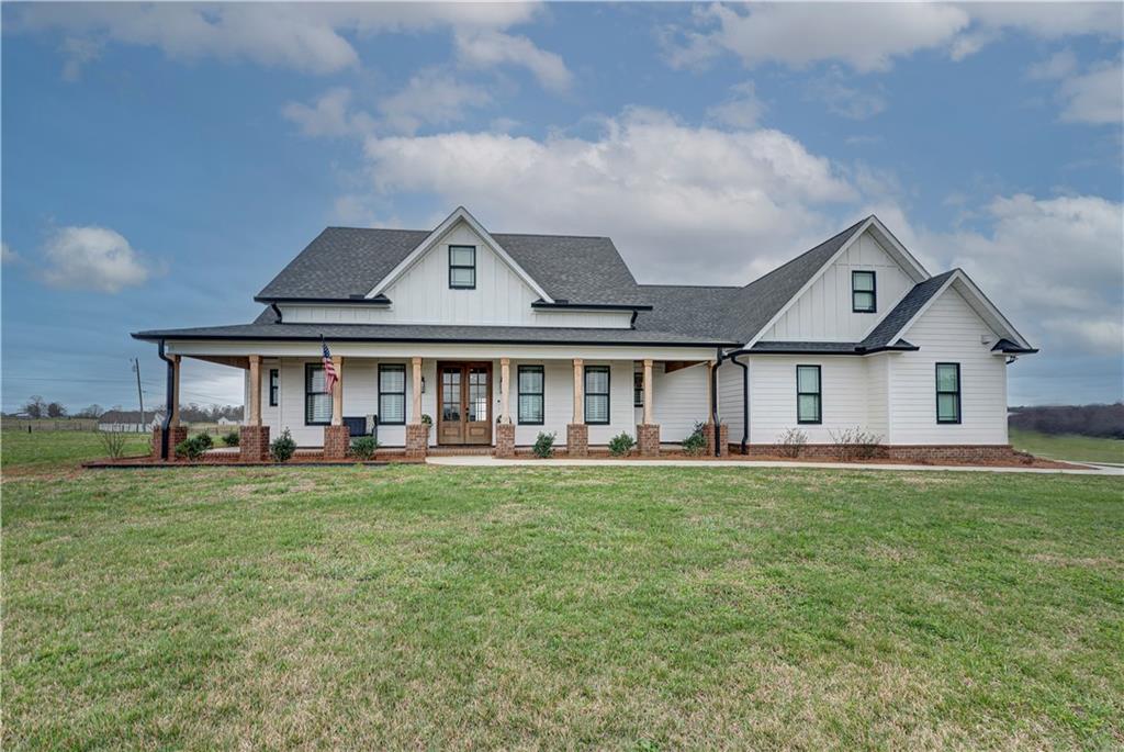 The Sam Lusk Team, powered by Samantha Lusk and Associates Realty Facebook ad: http://www.samluskrealestate.com/property/7728313/?agent_id…