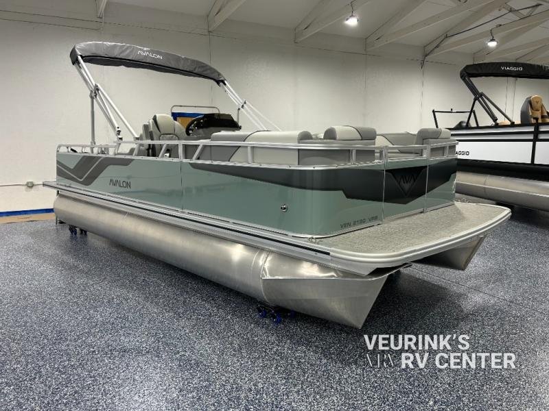 Matt Veurink Facebook ad: 2026 AVALON VENTURE 2180VRB