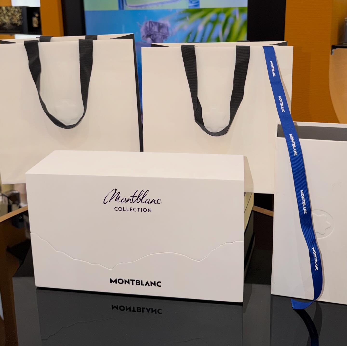 M.S.G Perfume Facebook ad: Black Meisterstuck Montblanc для мужчин Montblanc