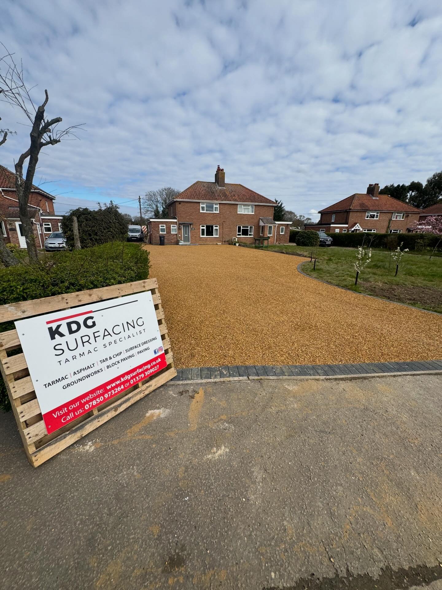 KDG Surfacing Facebook ad: Looking for a complete outdoor transformation?